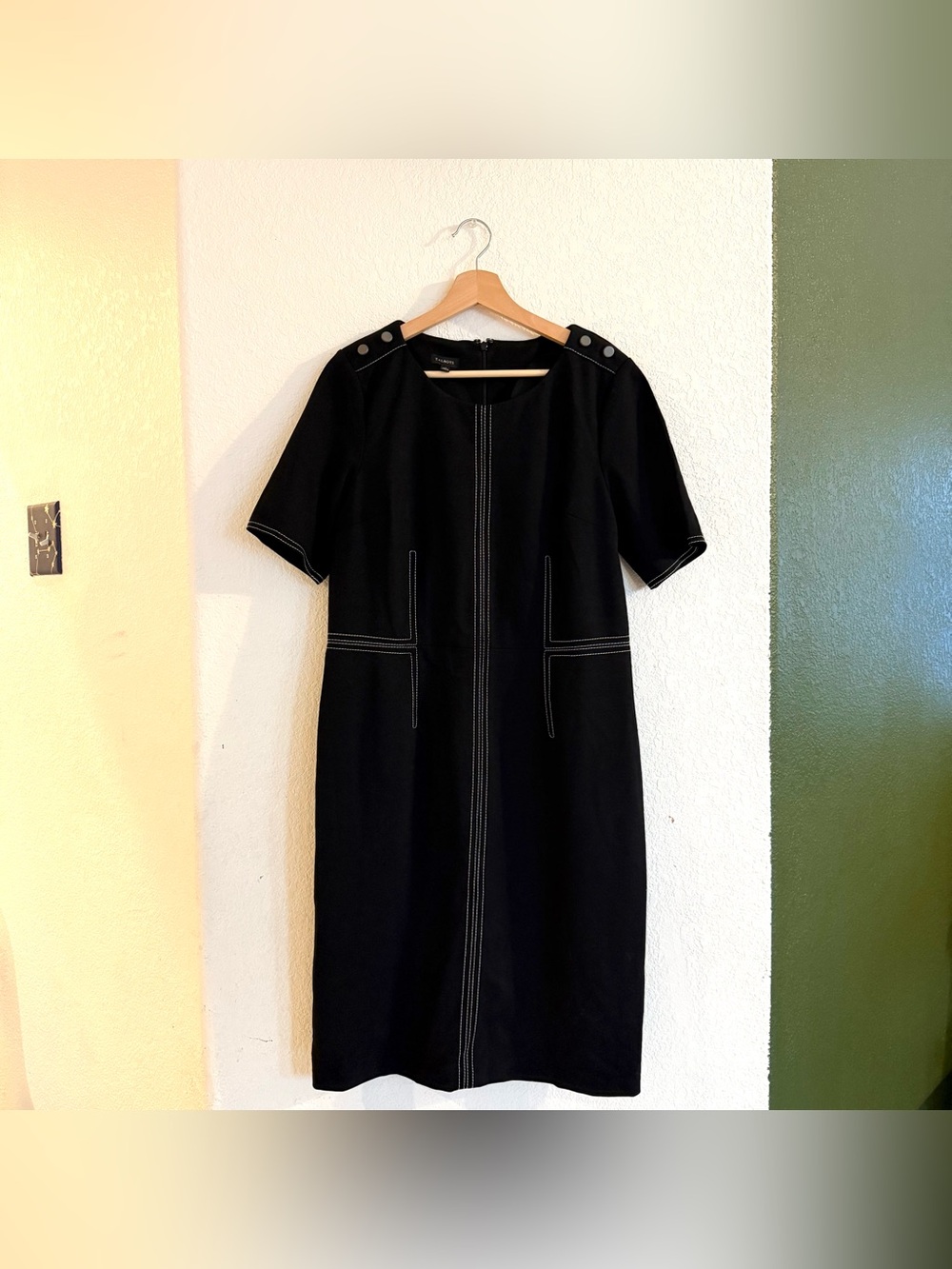 Talbots Womens Dress Black Thick Stitch Detail Button Shoulder Size 12